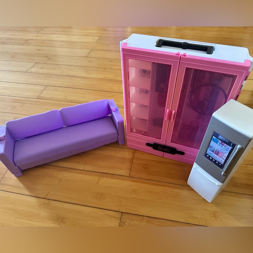 BARBIE TOYS BUNDLE